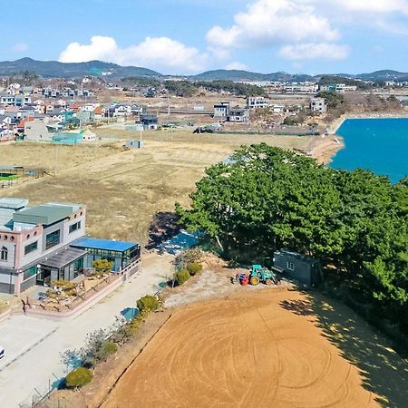 Daebudo Juni Pension Ansan Exterior photo