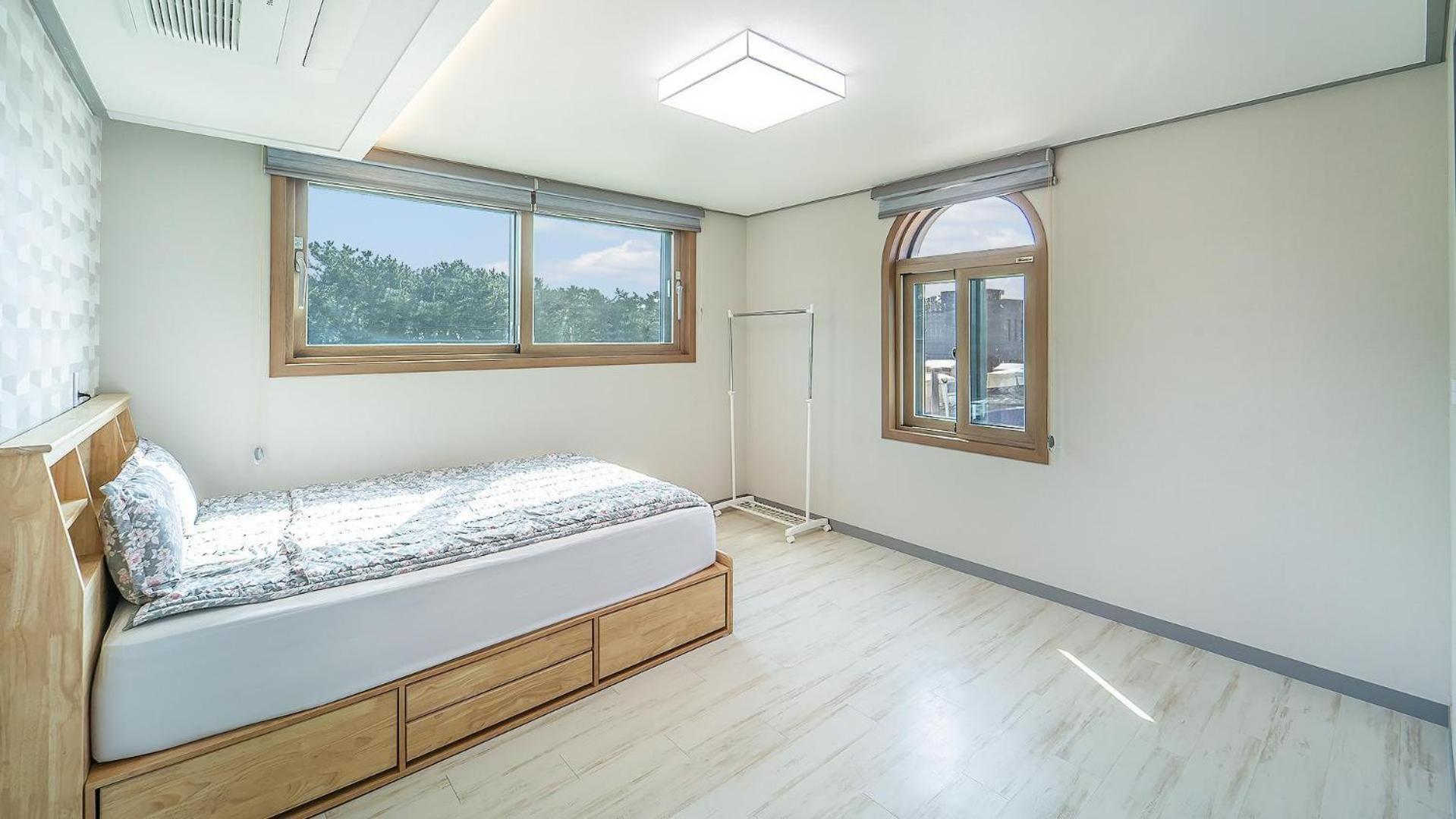 Daebudo Juni Pension Ansan Room photo