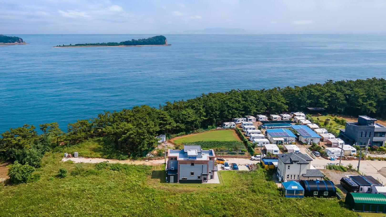 Daebudo Juni Pension Ansan Exterior photo
